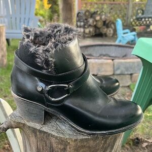 London Fog Women’s Black Faux Fur‎ Ankle Boots Size 6.5